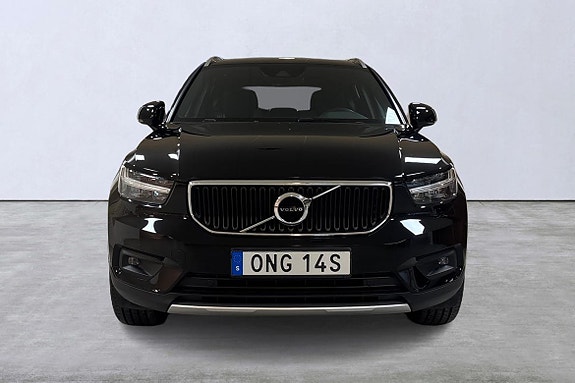 Volvo XC40 7 of 15