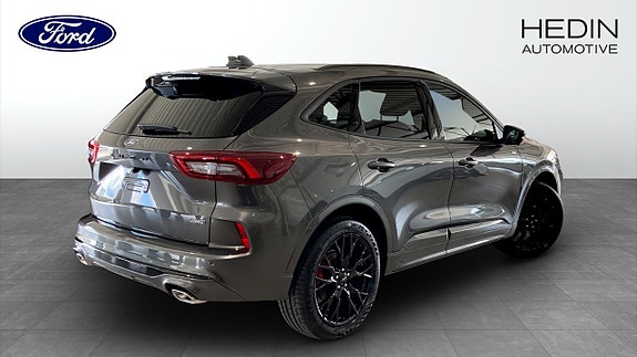 Ford Kuga 2 of 9