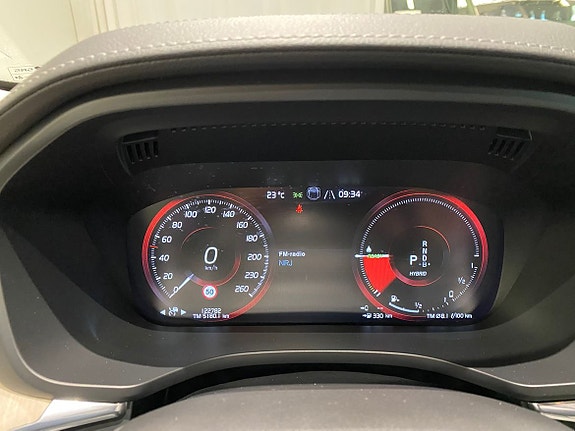 Volvo XC60 9 of 15