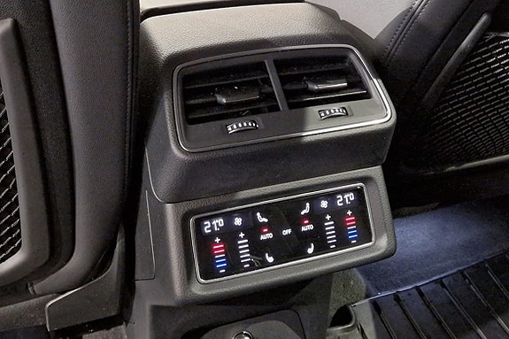 Audi Q8 22 of 23