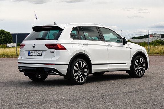 Volkswagen Tiguan 2 of 8