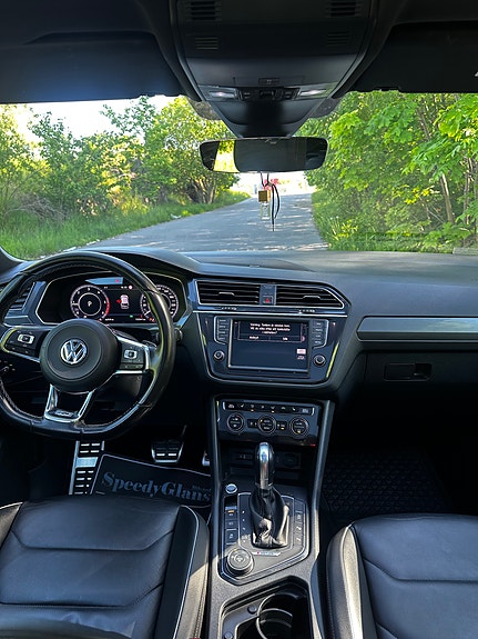 Volkswagen Tiguan 6 of 8