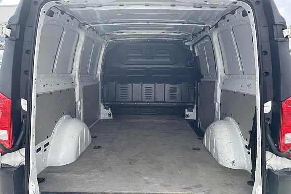 Mercedes-Benz Vito 111 17 of 20