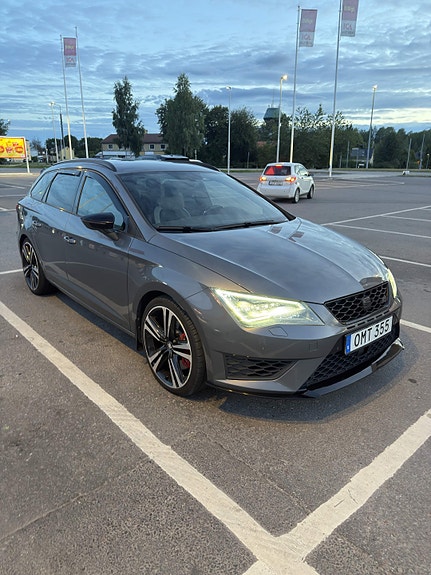 Seat Leon 4 of 17
