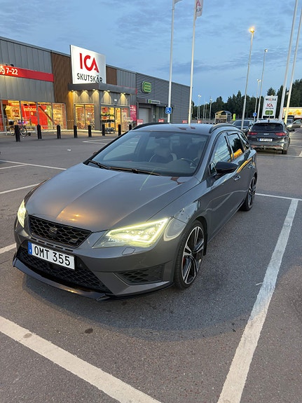 Seat Leon 2 of 17