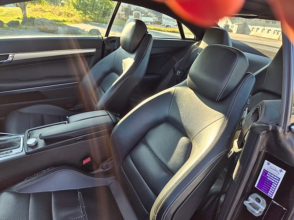 Mercedes-Benz E220 8 of 13