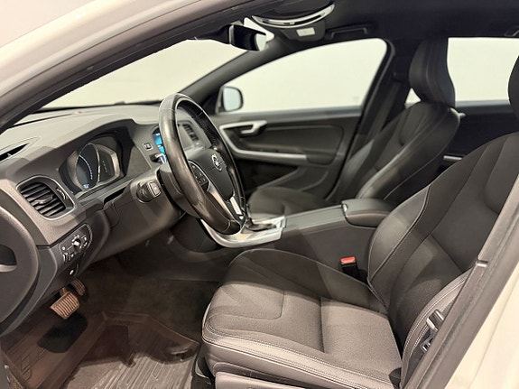 Volvo V60 10 of 11