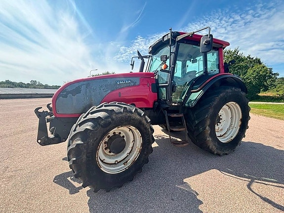 Valtra T 151 E HT 7 of 16