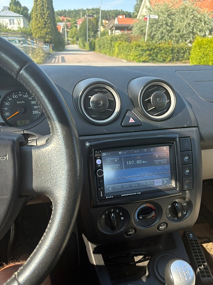 Ford Fiesta 11 of 15