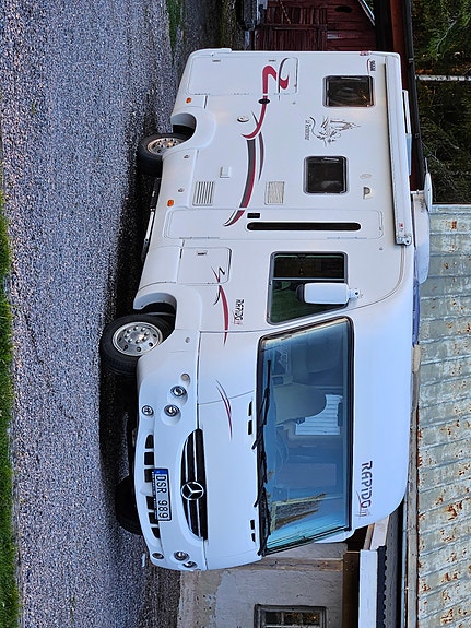 Rapido 966M 8 of 12