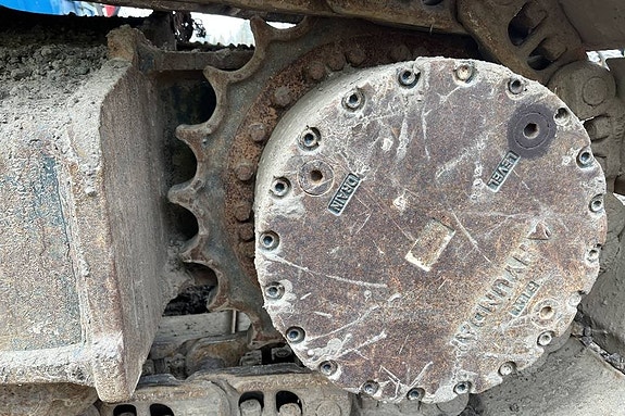 Hyundai Robex 260 LC-9 A 13 of 24