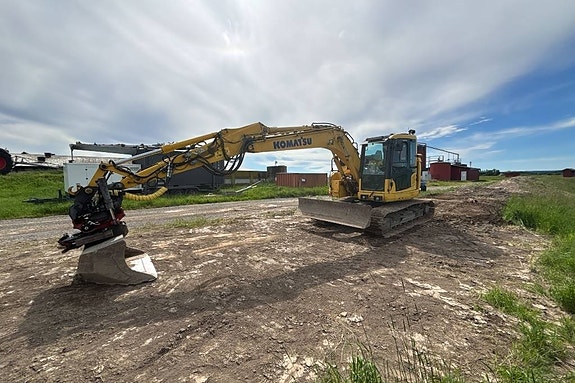 Komatsu PC 138 US-11 2 of 24