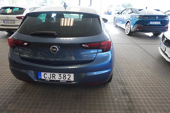 Opel Astra 4 of 7