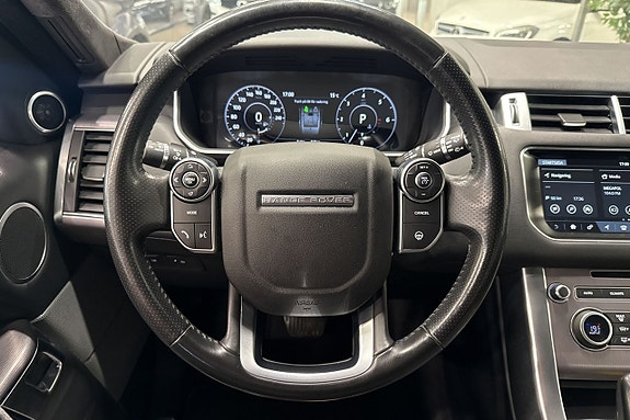 Land Rover Range Rover Sport 10 of 26