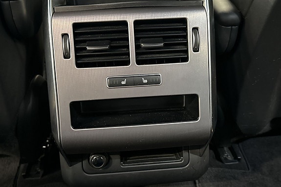 Land Rover Range Rover Sport 23 of 26
