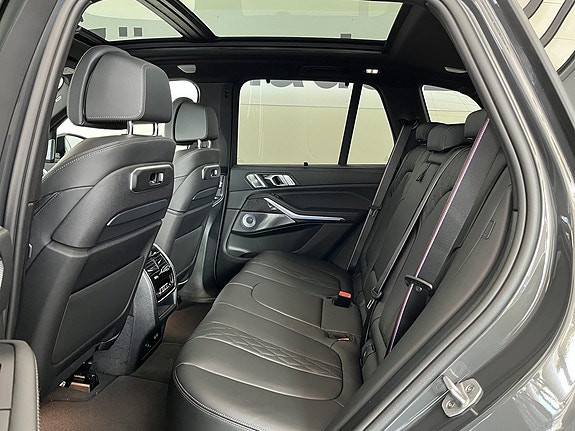 BMW X5 13 of 17