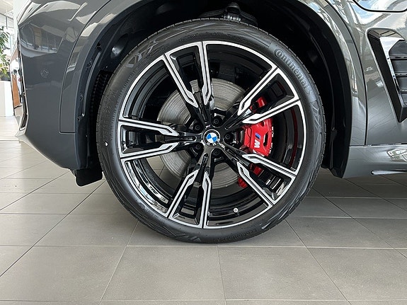 BMW X5 4 of 17
