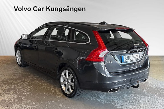 Volvo V60 4 of 26