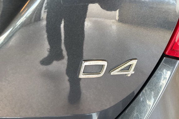 Volvo V60 13 of 26