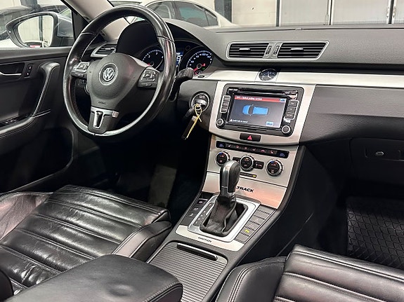 Volkswagen Passat Alltrack 8 of 11