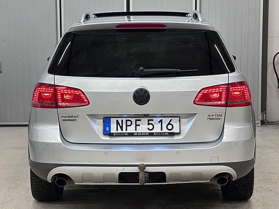 Volkswagen Passat Alltrack 4 of 11