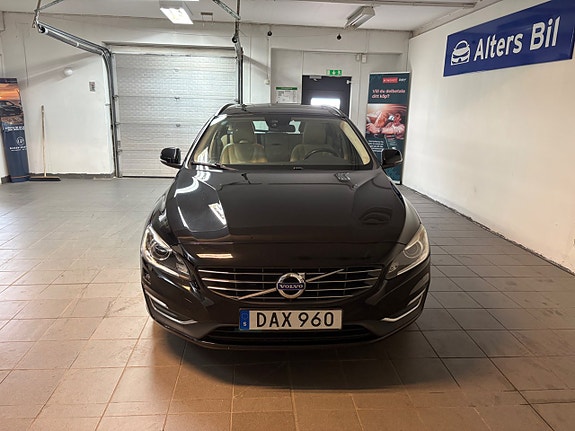 Volvo V60 4 of 14