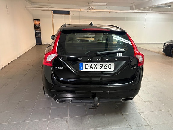Volvo V60 5 of 14