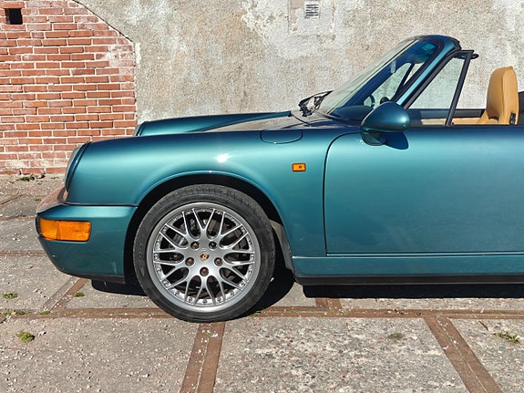 Porsche 911 19 of 28