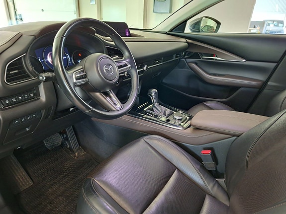 Mazda CX-30 7 of 10