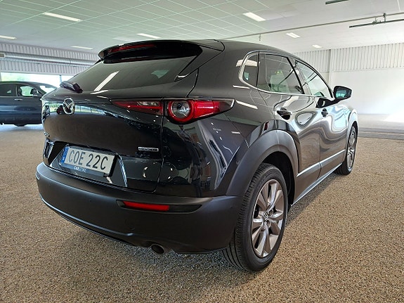 Mazda CX-30 4 of 10