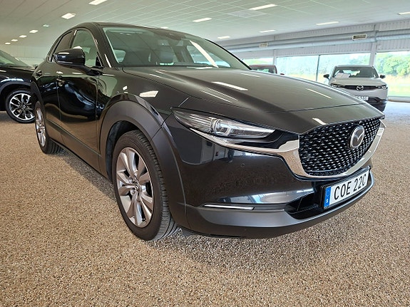 Mazda CX-30 3 of 10