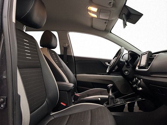 Kia Stonic 9 of 24