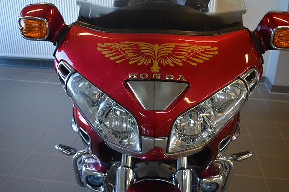 Honda Powersports GL1800A Gold Wing 1.8 12 of 16