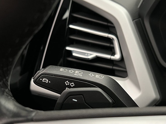 Audi Q4 e-tron 25 of 30