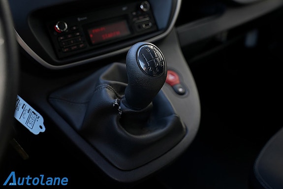 Renault Kangoo Express 16 of 19