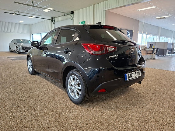 Mazda 2 6 of 9