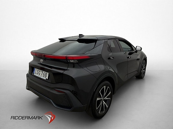 Toyota C-HR 8 of 30
