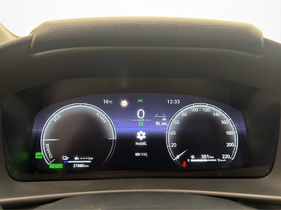 Toyota C-HR 18 of 30
