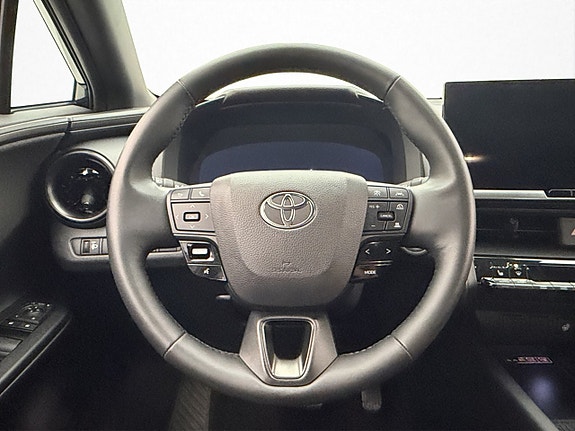 Toyota C-HR 14 of 30