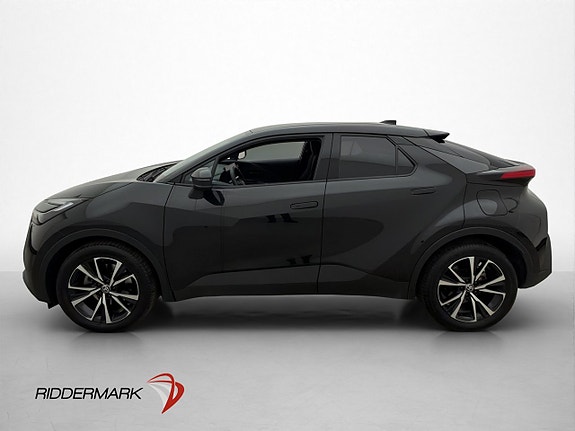 Toyota C-HR 4 of 30