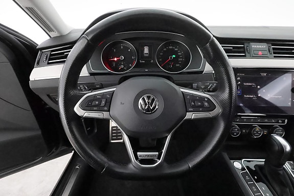 Volkswagen Passat Alltrack 16 of 27