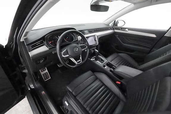 Volkswagen Passat Alltrack 13 of 27