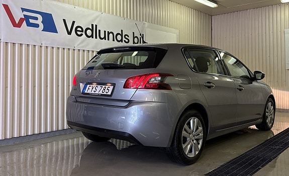 Peugeot 308 3 of 25