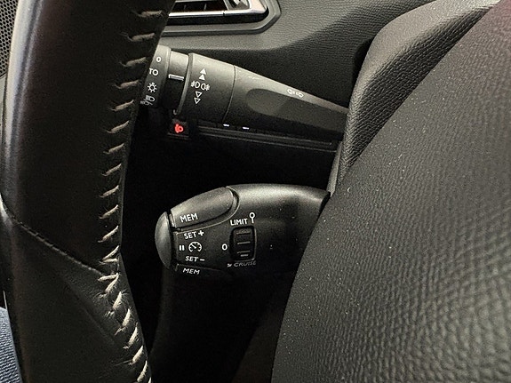 Peugeot 308 14 of 25