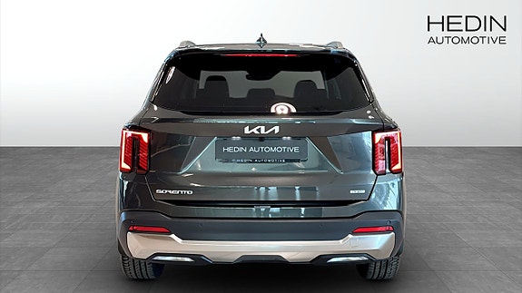 Kia Sorento 11 of 20