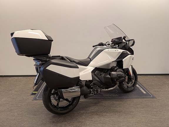BMW R1300RT ASA Alpine White 3 of 4