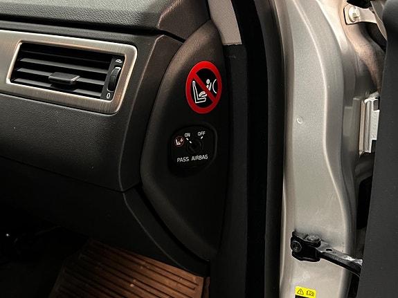 Volvo V70 19 of 28