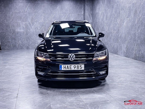 Volkswagen Tiguan 2 of 28