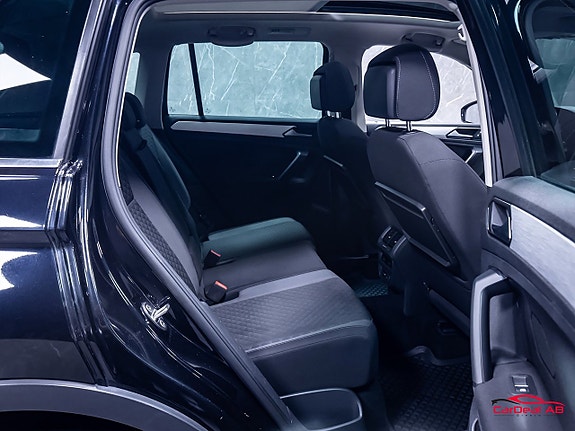 Volkswagen Tiguan 16 of 28