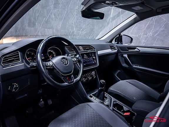 Volkswagen Tiguan 11 of 28
